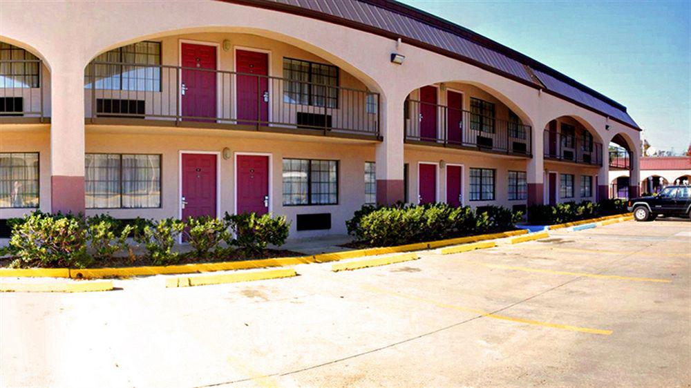 Days Inn & Suites By Wyndham Starkville Kültér fotó